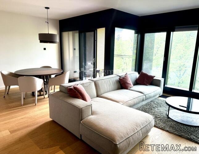 ZAGREB, CENTAR, LUKSUZAN STAN 97 M2 S PRIVATNIM LIFTOM - 2