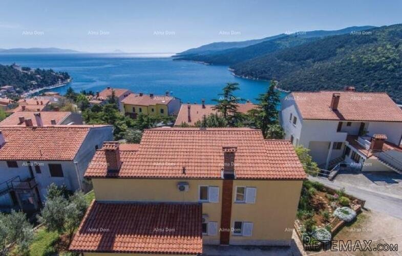 Prodaje se kuća sa tri stana u vrlo mirnom mjestu s.. - 3