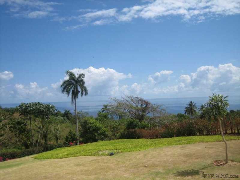 Unique Lot Overlooking The Sea Close To..