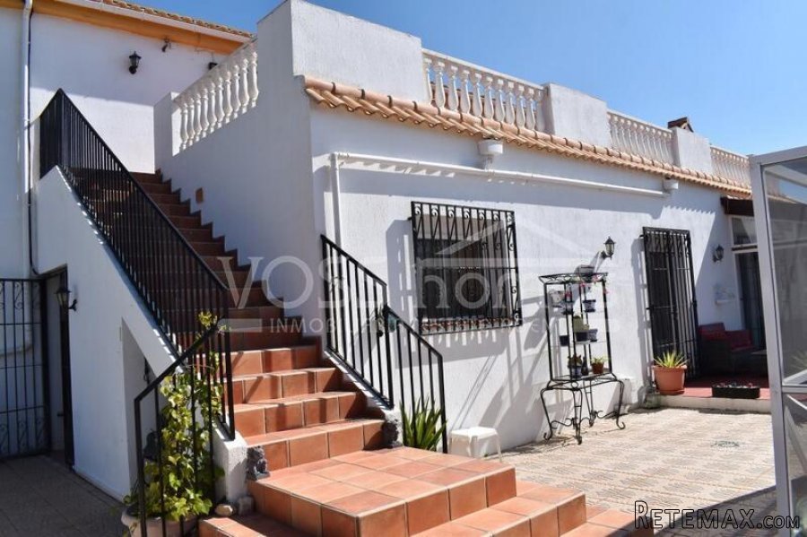 NEW & EXCLUSIVE LISTING TO VOSS HOMES - A truly stunning.. - 11