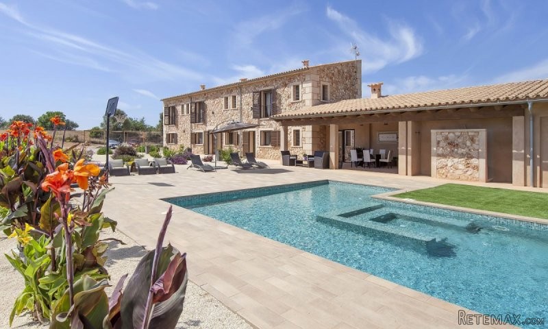 Modern country home in Llucmajor