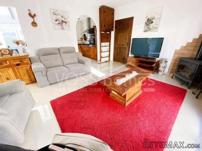 NEW TO VOSS HOMES - Recently modernised, light and airey 2.. - 15