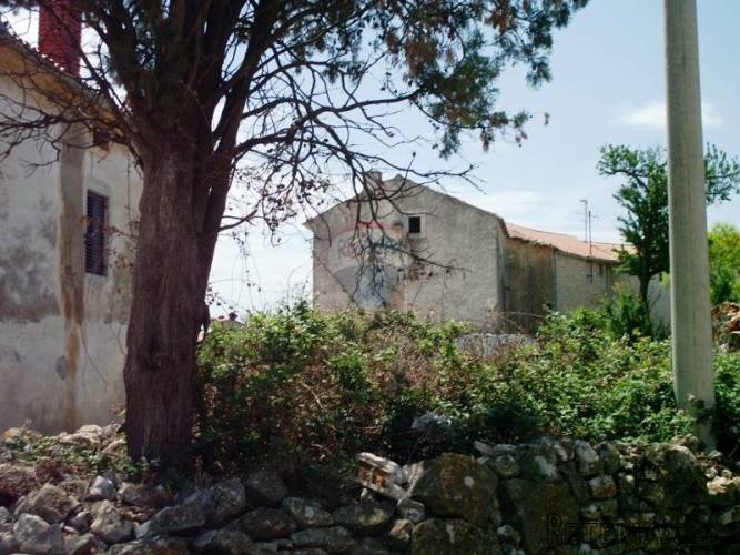 Stara istarska kuća sa vrtom za adaptaciju