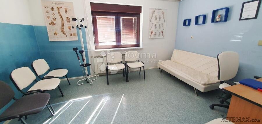 ZAMET, KUĆA SA PUNO MOGUĆNOSTI - 6