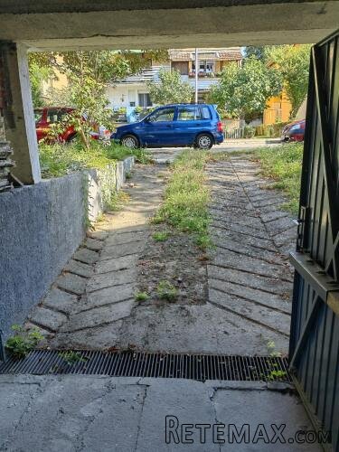 Prodajem magacin-garazu u Zemun Polju - 17