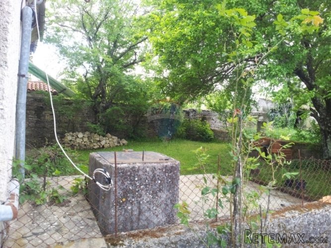 Svetvinčenat stara kuća na velikoj parceli - 3