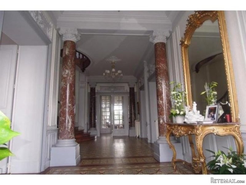 7 bedroom House For Sale: 86000 POITIERS - 2
