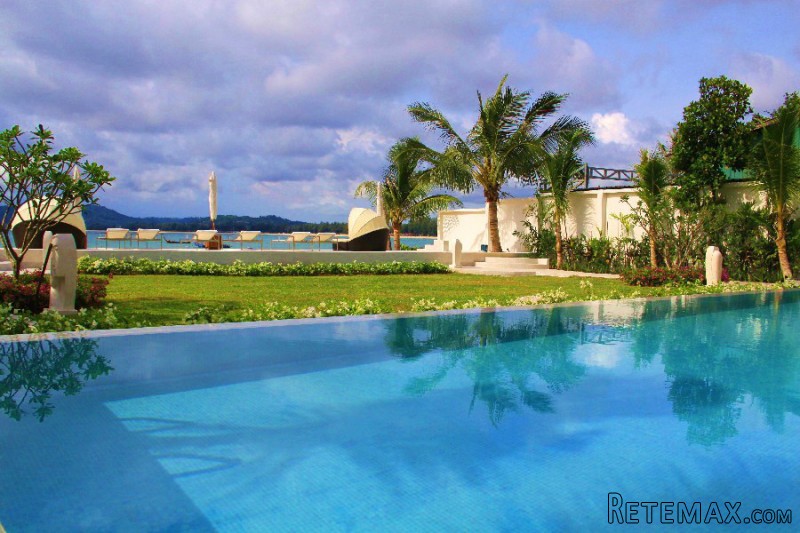 Beachfront - Unique 2-Bedroom Penthouse.. - 2