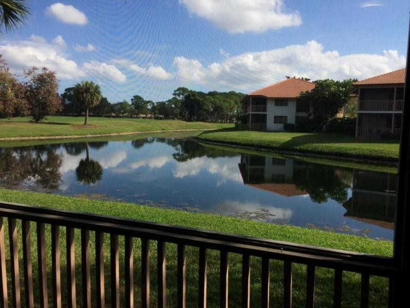 636 Brackenwood Cove, Palm Beach..