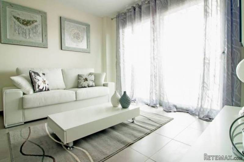3 Bedroom 2 Bathroom Apartment In.. - 2