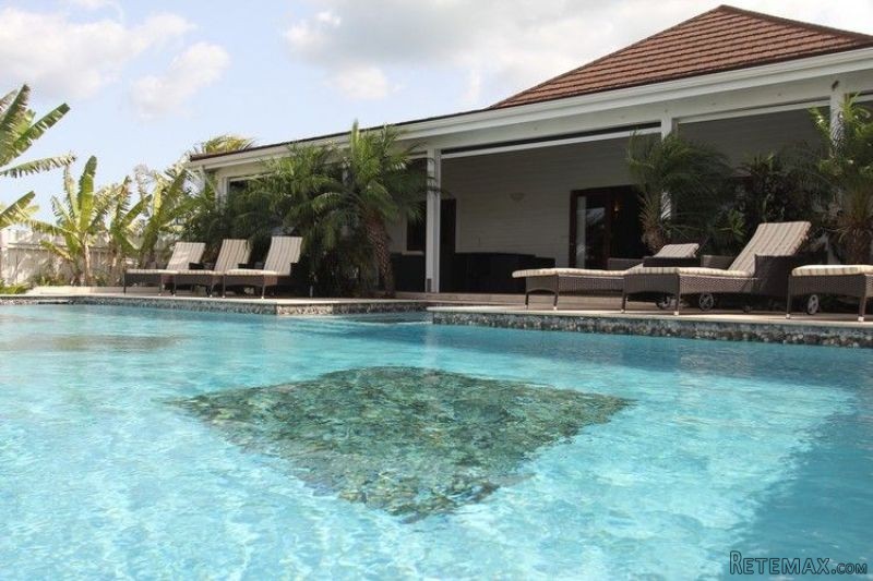 Island Breeze $3,500.00/Week