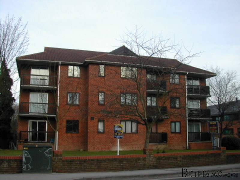 1 Bedroom - Flat - Hampshire - For Sale
