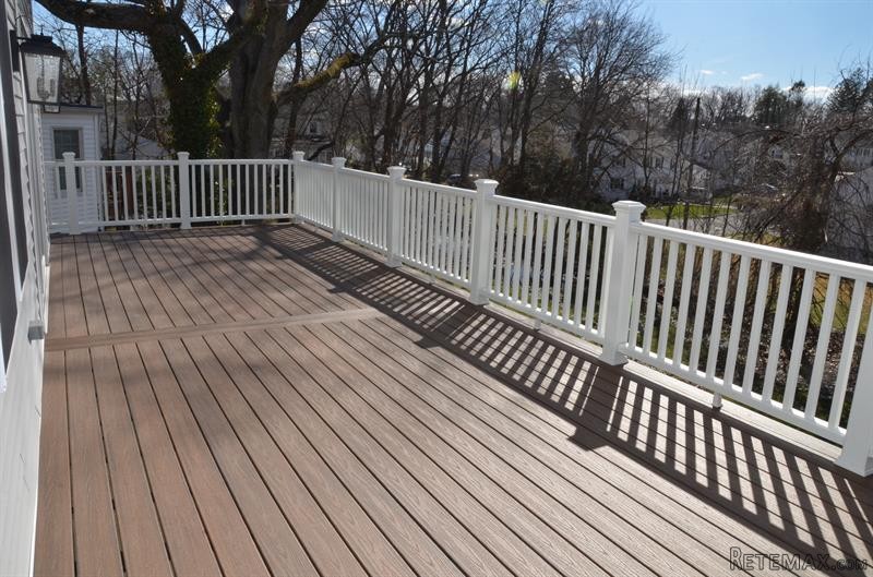4 bedroom House For Sale: 18 Everett.. - 2