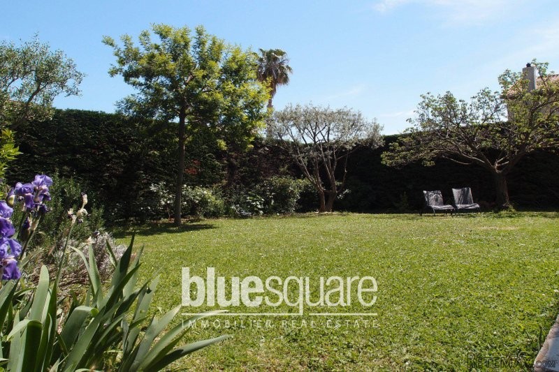 Antibes - For Sale - 2 bedrooms..