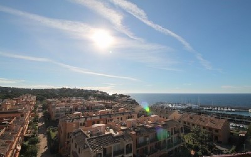 Apartment available for sale in El..