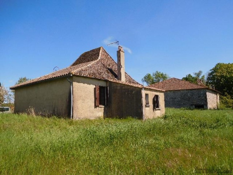 Charming Little Farmhouse To Be..