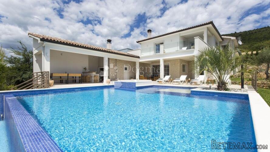 VILLA S 5* - panoramski pogledom na more i privatnost