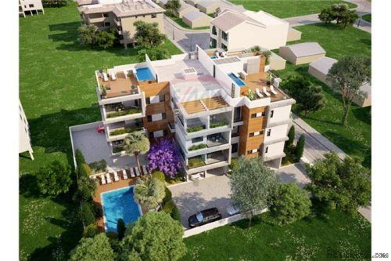 Condo/Apartment - For Sale -..