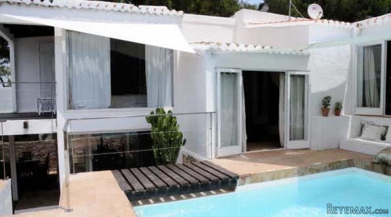 4 bedroom Villa For Sale: LAS SALINAS..