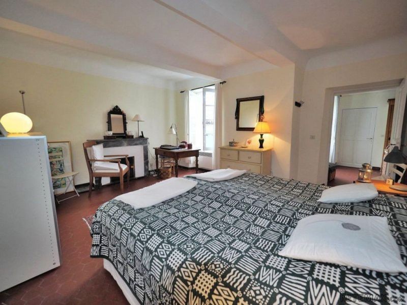 Spacious Town House On A Quiet Street.. - 2
