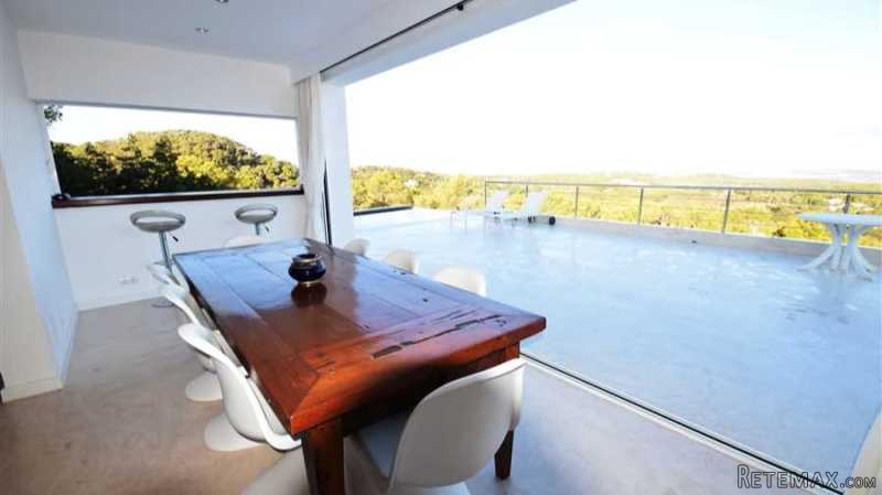 Modern villa with fantastic sea views - 2
