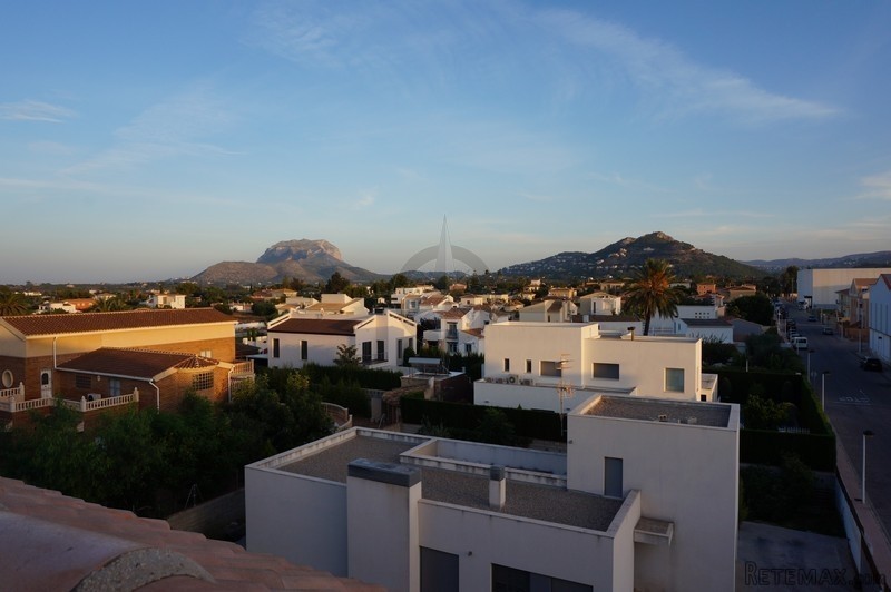 Apartment In Ondara For Sale 3 Bedrooms..