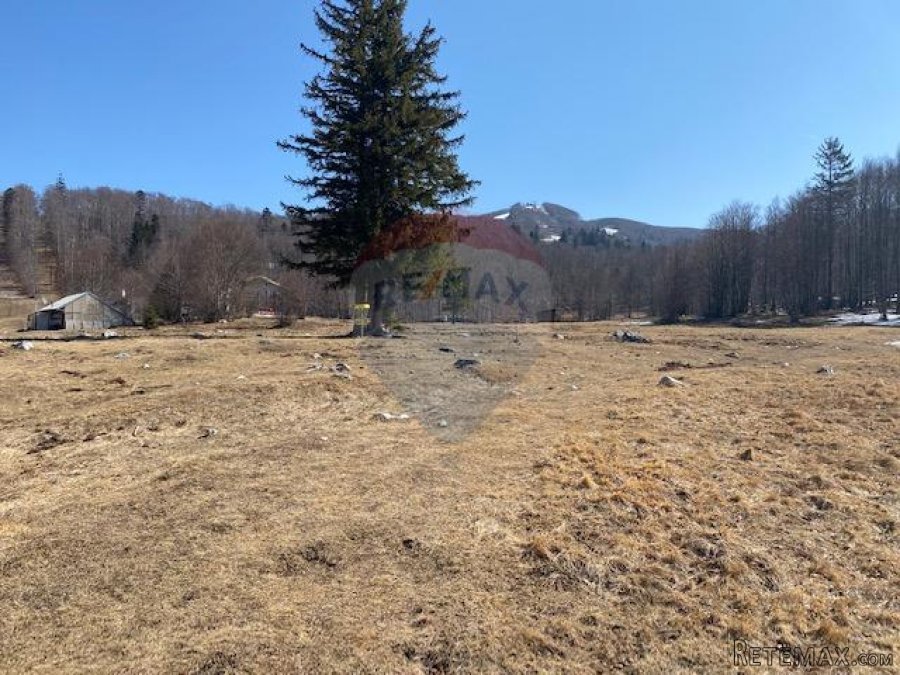 PLATAK - Građevinsko zemljište 4668 m2 - 4