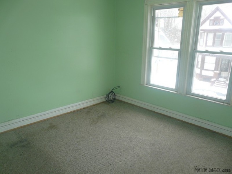17 Eagle Street Schenectady, NY, 12307.. - 2