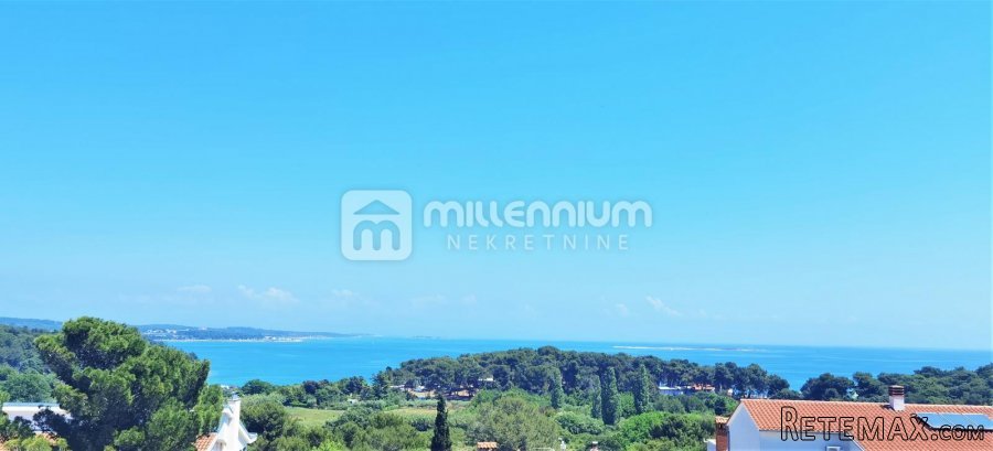 Istra, Premantura, kuća s 11 apartmana i poslovnim prostorom - 6