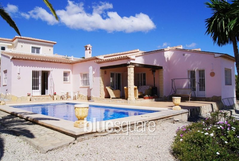 South Facing Villa with Sea Views