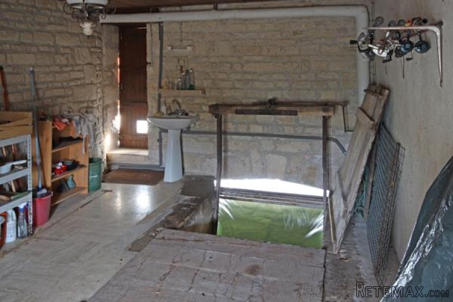 Cherigné (79) - Detached mill in grounds of almost 1.5 hectares.. - 9
