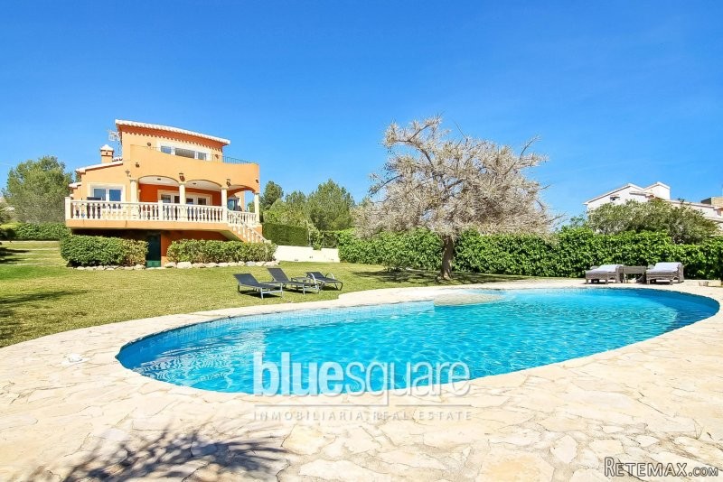 Modern 3 bedroom villa with spectacular..