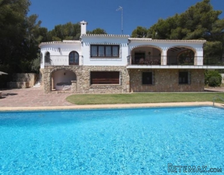 Large 6 Bedroom Villa W Sea View For..
