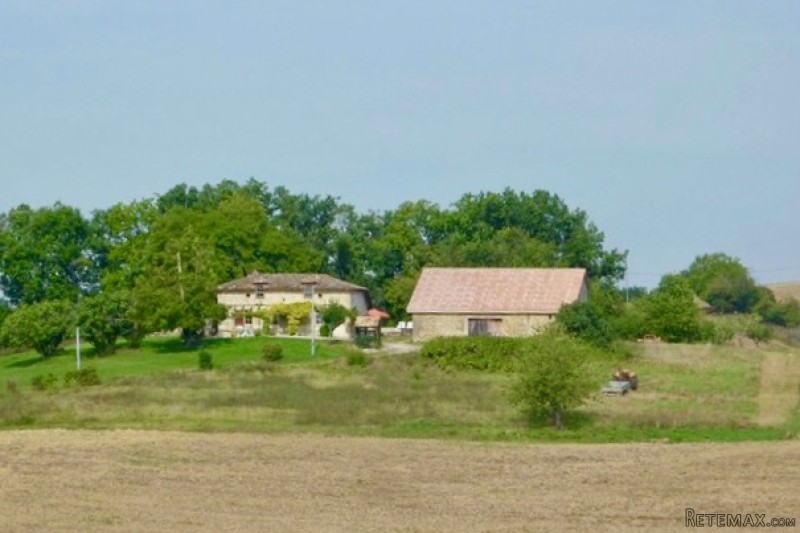 Characterful 4 Bed Farmhouse With..
