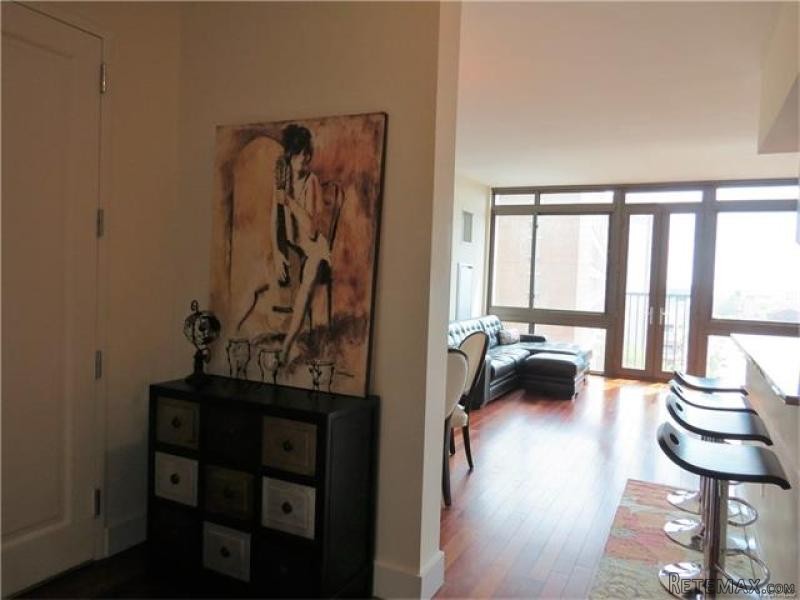 2 bedroom House For Sale: 175 Huguenot.. - 2