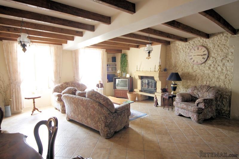 Pretty Country House With Outbuildings - 2