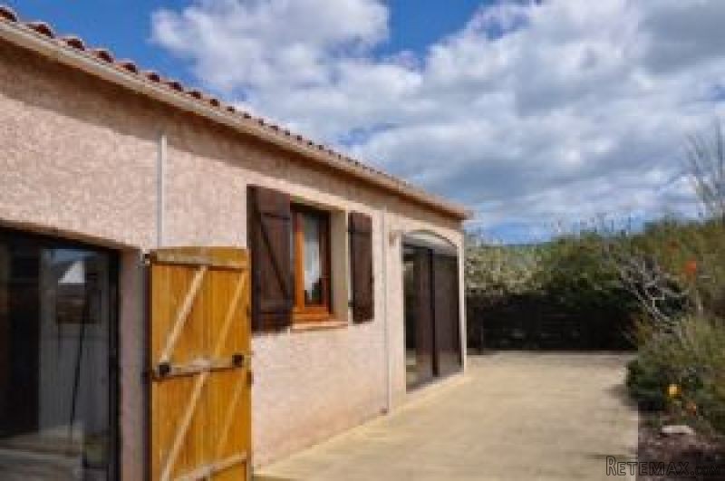 Well Maintained Villa With 3 Bedrooms.. - 2