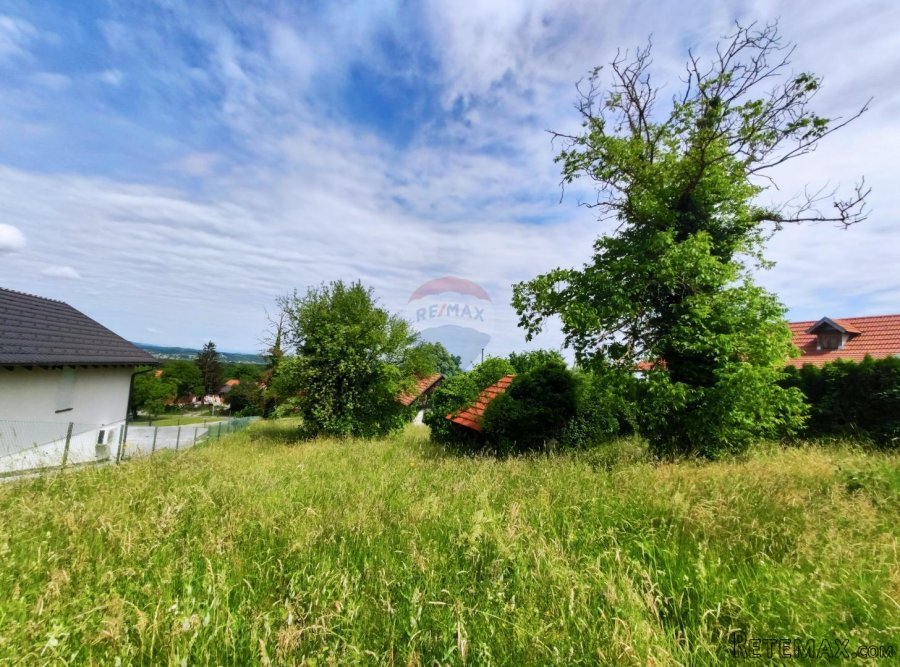 Stubička Slatina, građevinsko zemljište, 1350m2 - 2