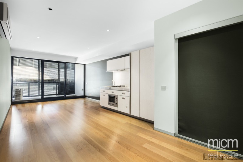 1 Bedroom - Apartment - Vic - For Sale - 2