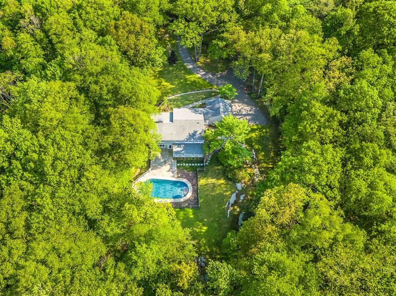 4 bedroom House For Sale: 27 Kinnicutt..