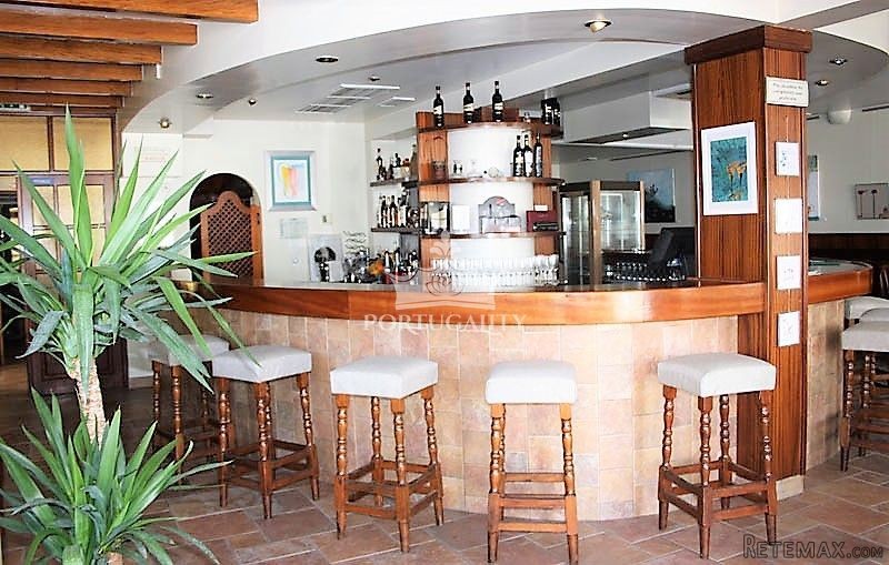 Restaurant With Terrace In Albufeira
