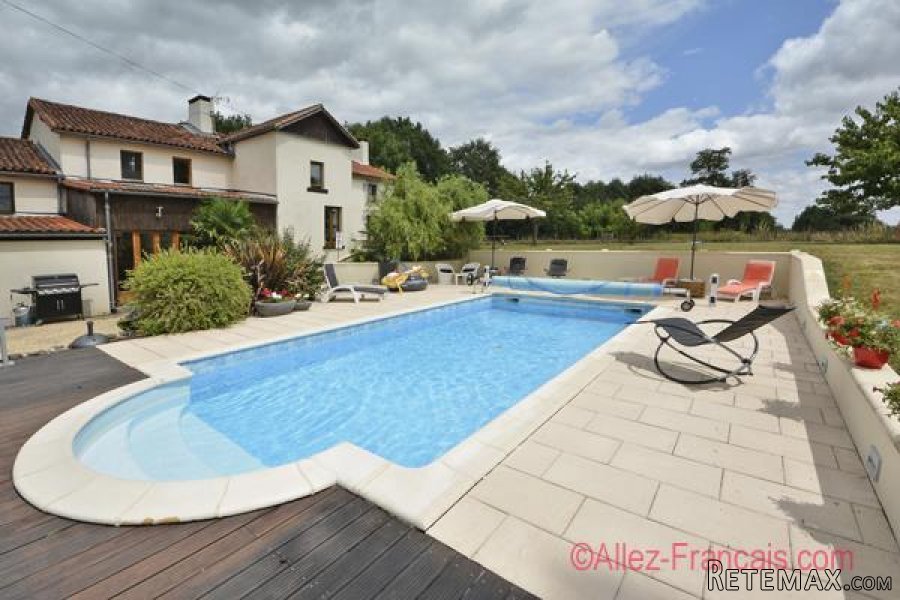 Moncoutant (79) - Beautiful light filled house 4bed/3bath with.. - 2