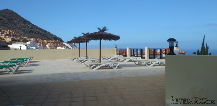 Apartamento en Roque del Conde. Consta de sala de estar..
