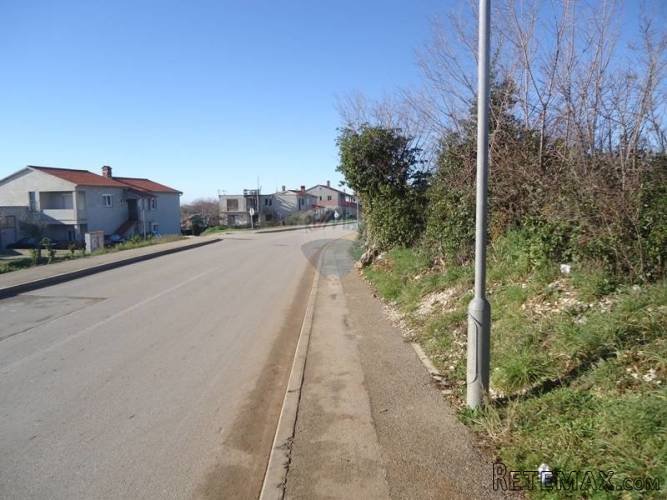 GRAĐEVINSKO ZEMLJIŠTE U VODNJANU - 2