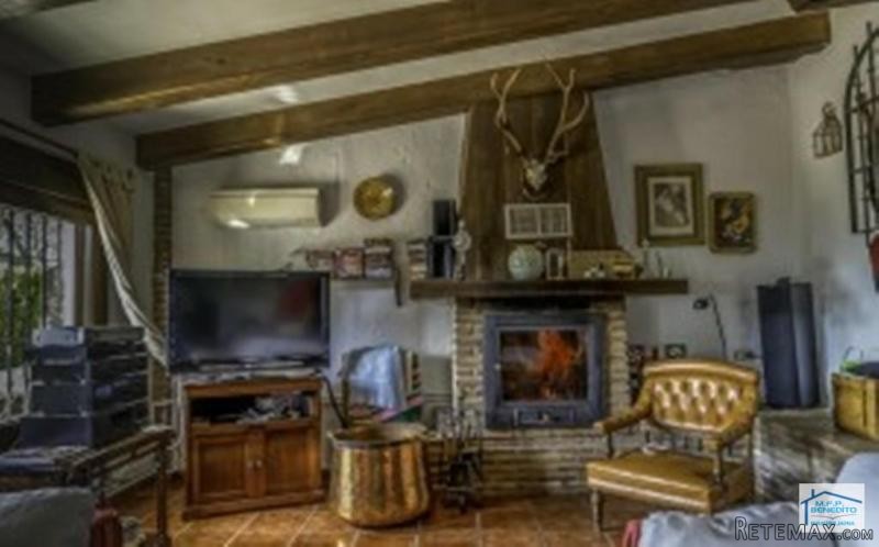 Country Properties for sale in TINAHOE.. - 2