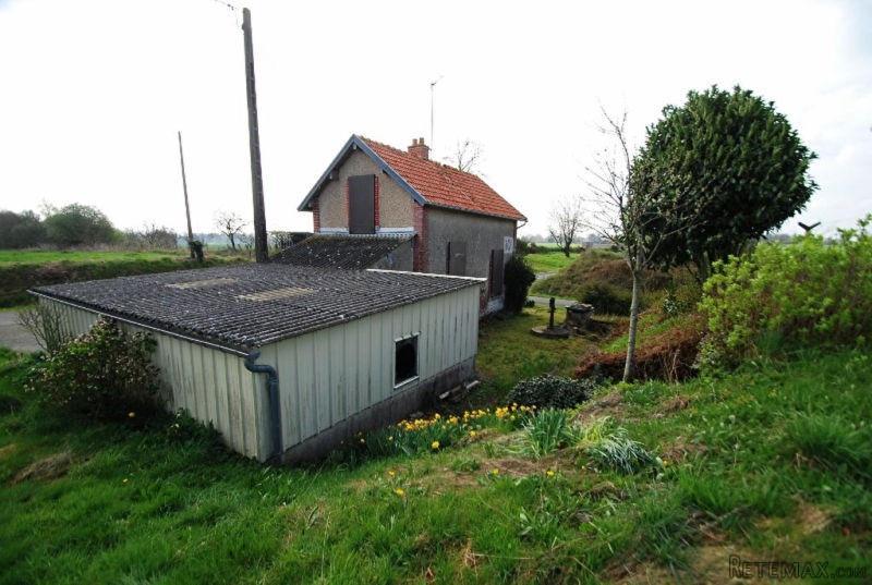 Detached House to Renovate - 2
