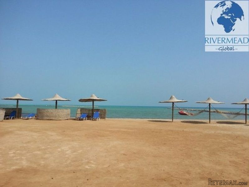 Spacious Three Bedroom Beachfront..