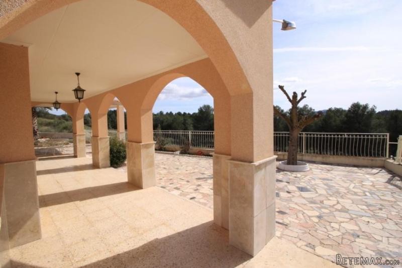A private 4bed 2bath villa with pool.. - 2