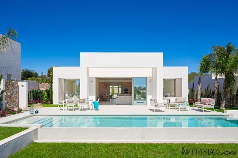 3 Bedrooms - Villa - Alicante - For Sale