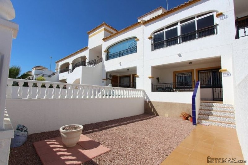 2 bedroom, 1 bathroom Apartment, Entre..